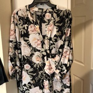 SoHo Black/White Floral Blouse. Brand New. Size XL